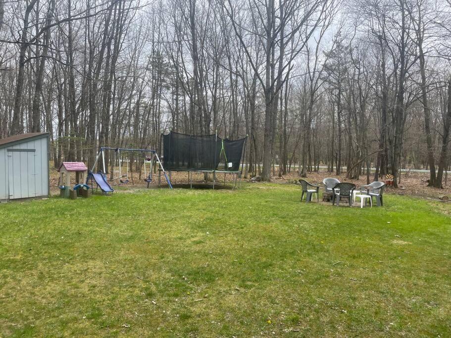 Modern Home Near Lake W Hottub, Game Room, Fireplace Albrightsville Extérieur photo